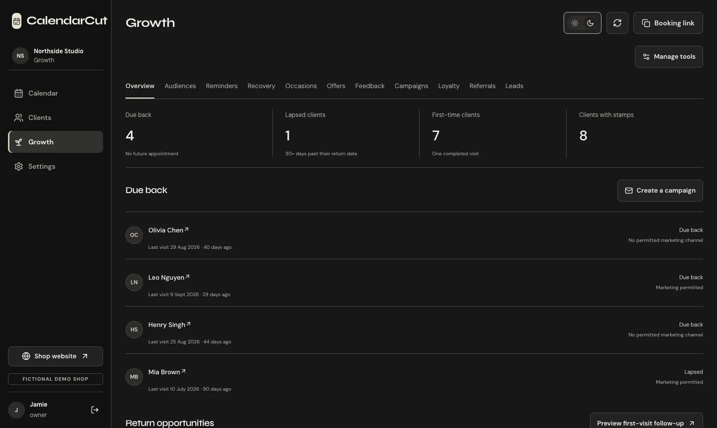 CalendarCut growth in dark mode with sample data